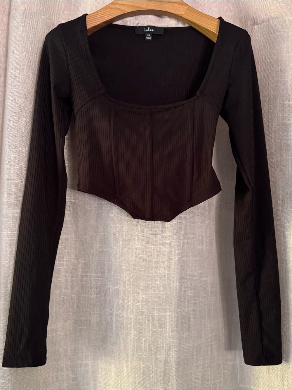 Lulu’s black long sleeve cropped shirt ribbed corset style size extra small